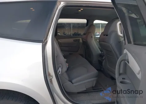 2017 Chevrolet Traverse Ls из США, поврежденный, VIN 1GNKRFKD4HJ238853